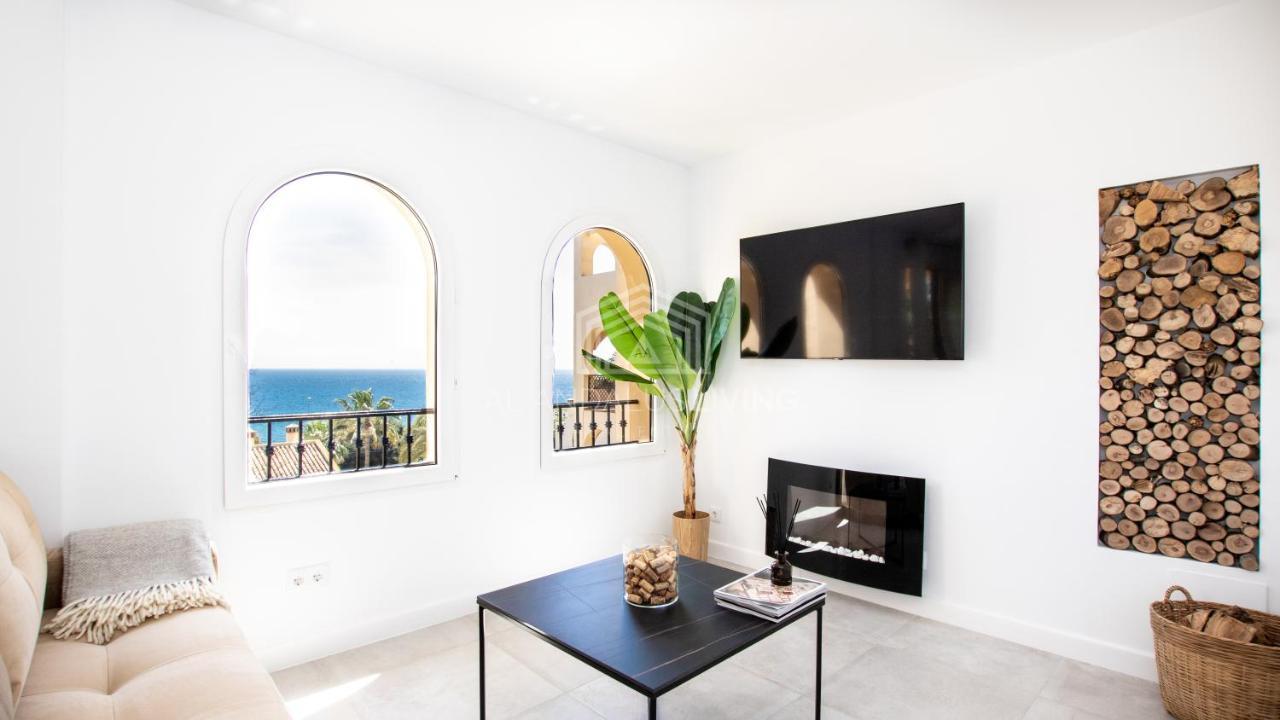 Panoramic Sea Views And Direct Access To The Beach From The Community In Torrenueva Appartement Málaga Buitenkant foto